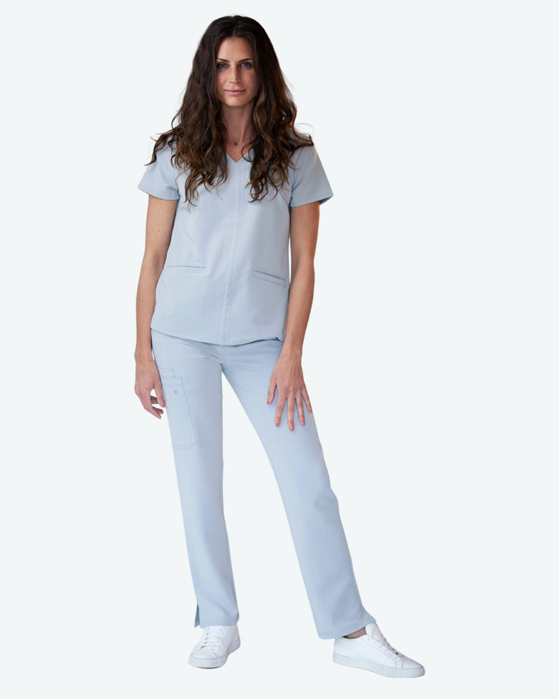 20% OFF FINAL SALE - Essential V-Neck Two Pockets Scrub Top